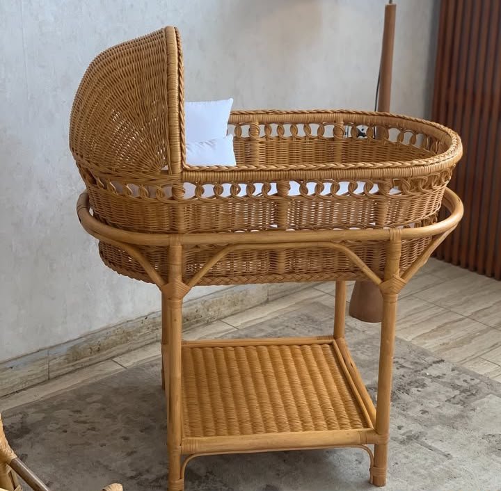 Shell Rattan Baby Bassinet Shell Rattan Baby Bassinet